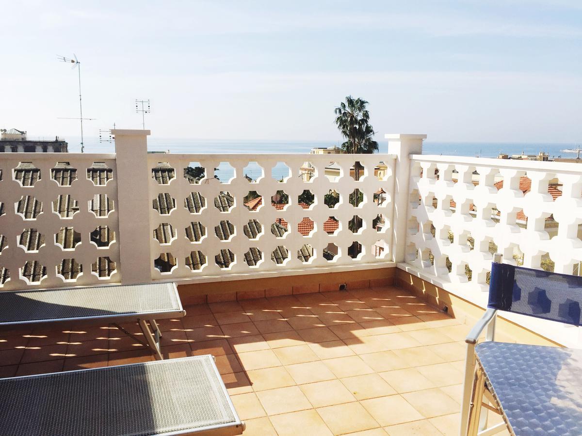 Hotel Ines วาราซเซ ภายนอก รูปภาพ
